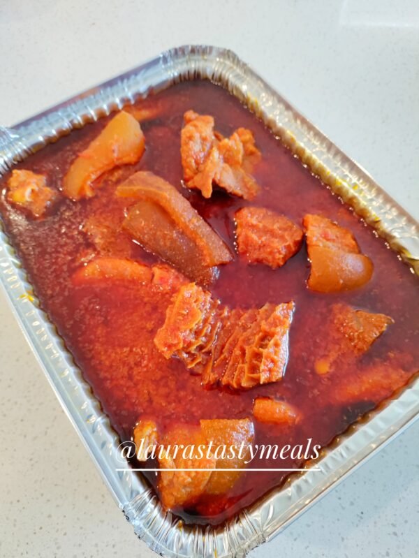 Buka stew (beef, shaki, ponmo)