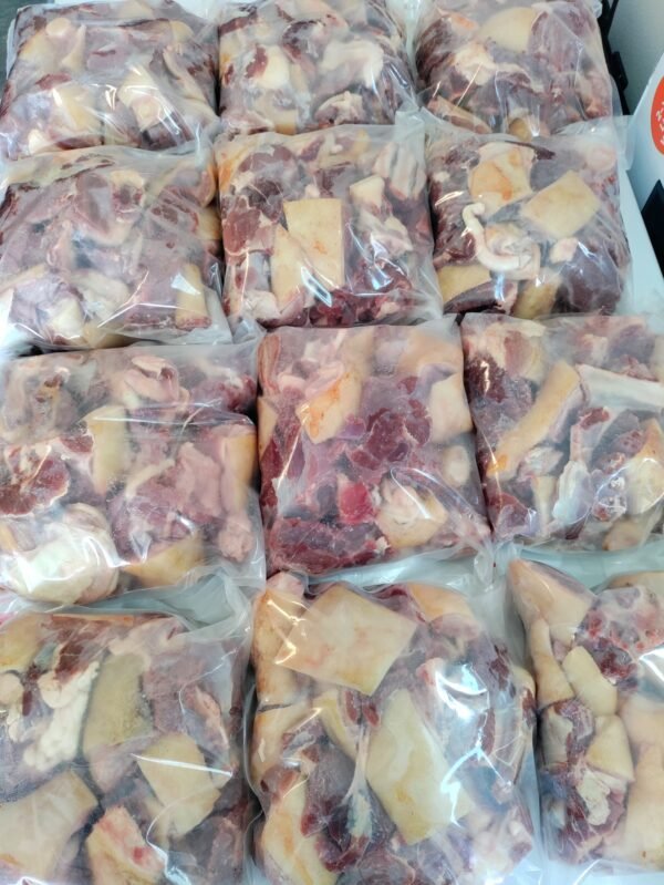 Fresh burnt goat meat with skin(5 Lb )