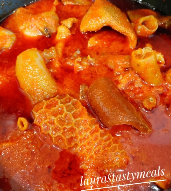 Assorted Buka stew with cow leg